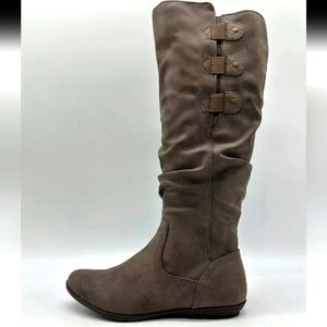 NWOT Cliffs White Mountain Boots